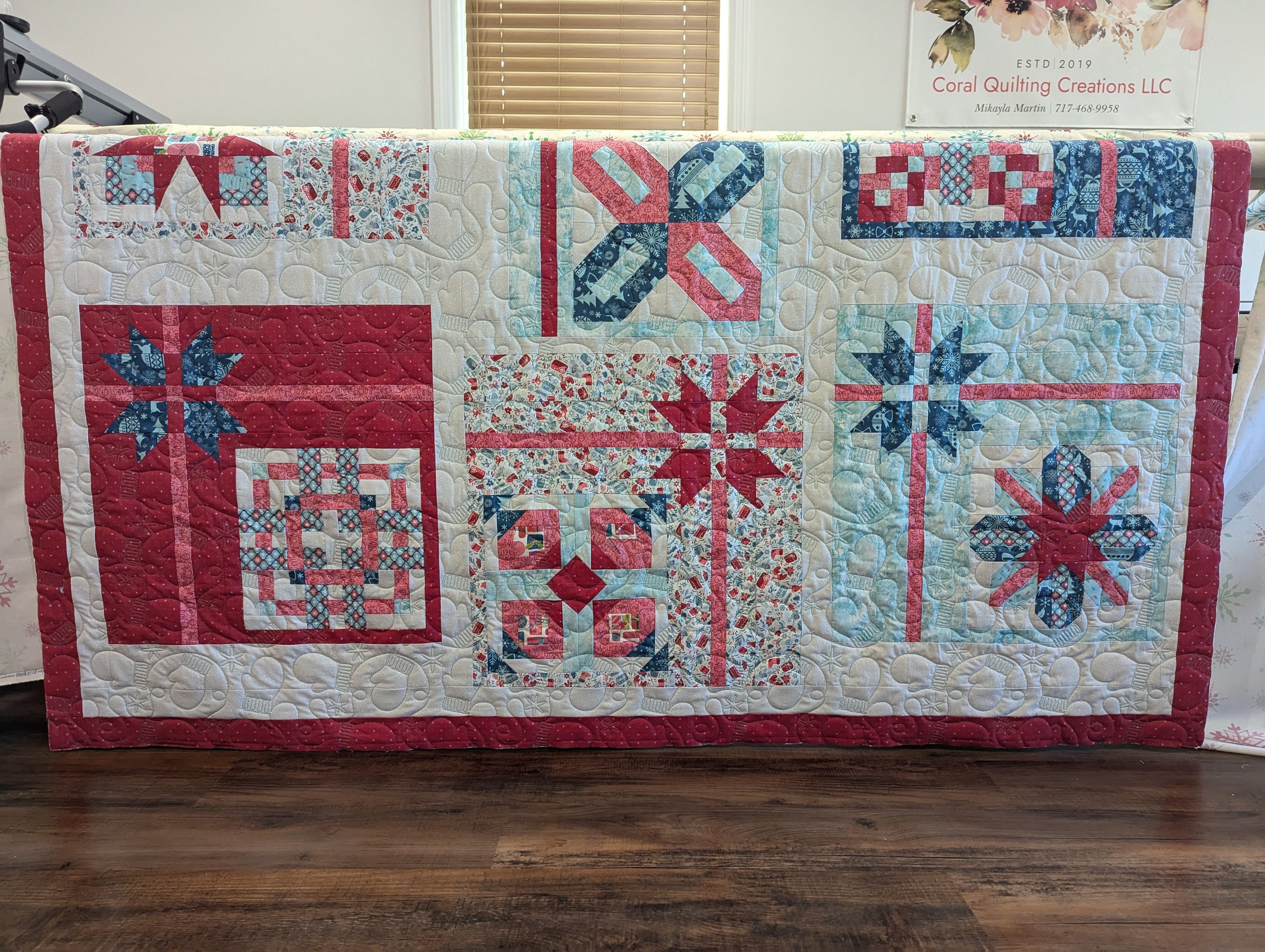 Mittens N Snowflakes