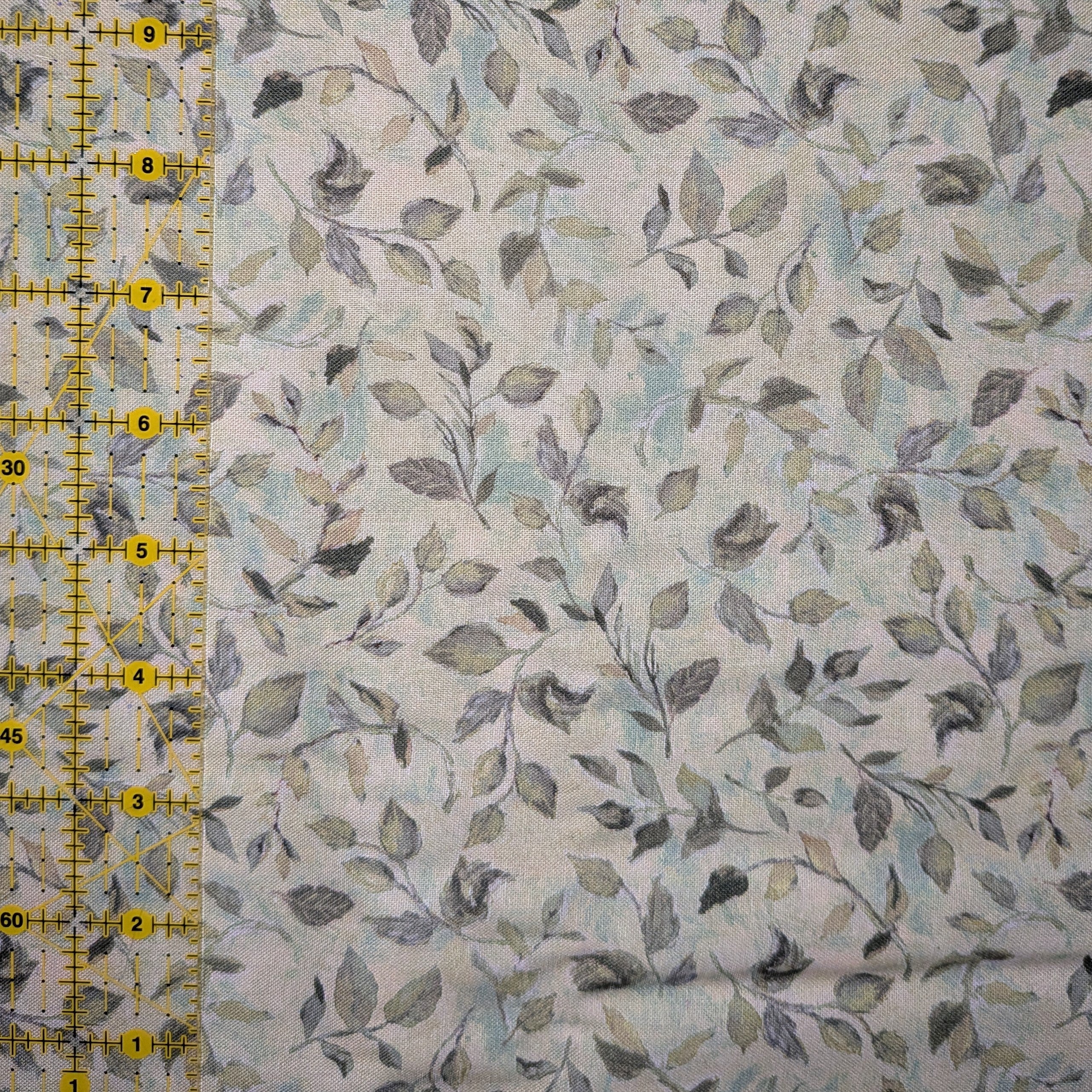 Springs Creative ~ Hydrangea ~ LEAVES ~ (Licensed Print) ~ Green ~ Sold by the 1/2 Yard