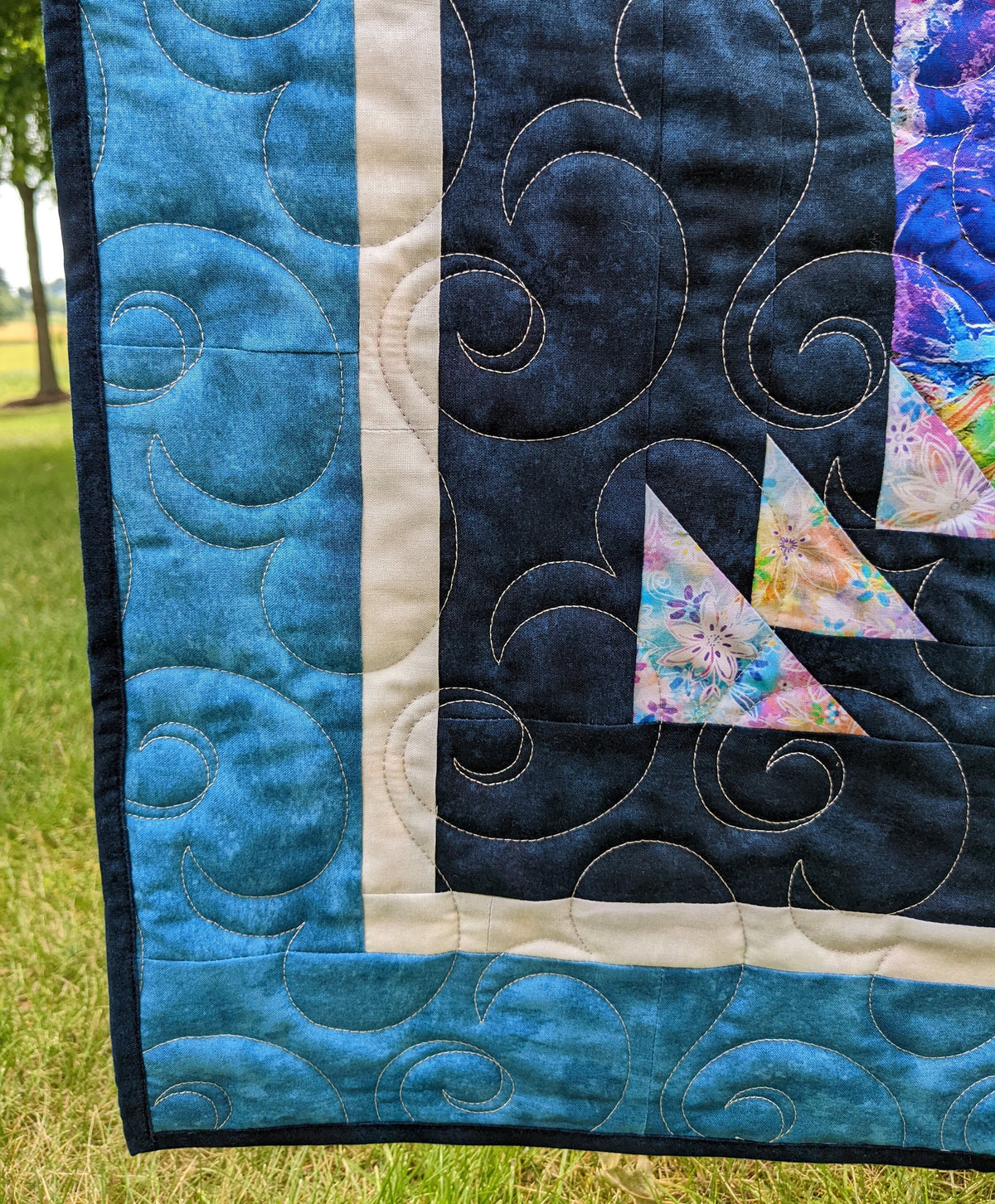 NEW ~ Songbird Serenade Wall-hanging with Rod Placket ~ P&B Textiles ~ Machine Quilted ~ Finished