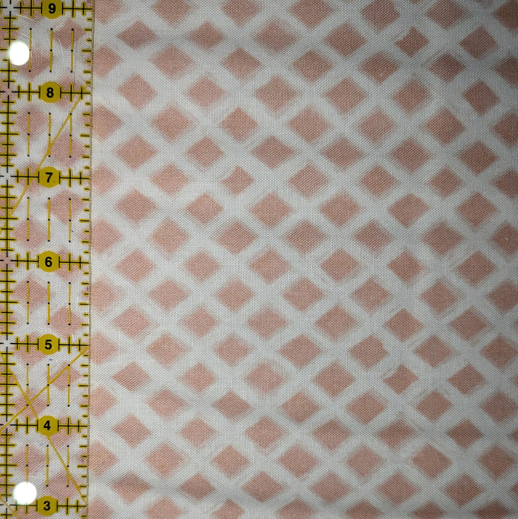 Springs Creative ~ Hydrangea ~ LATTICE ~ (Licensed Print) ~ Rose ~ Sold by the 1/2 Yard